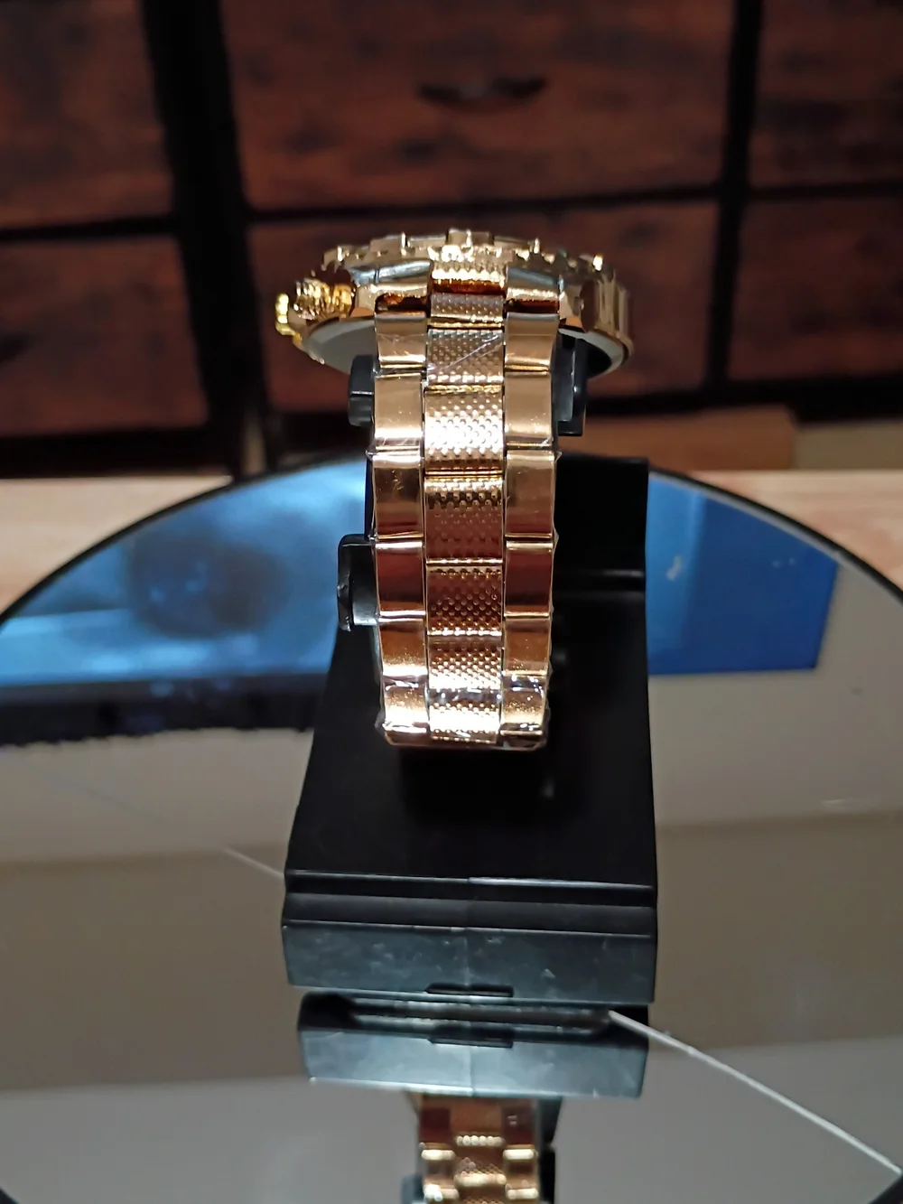 N/A gold tone